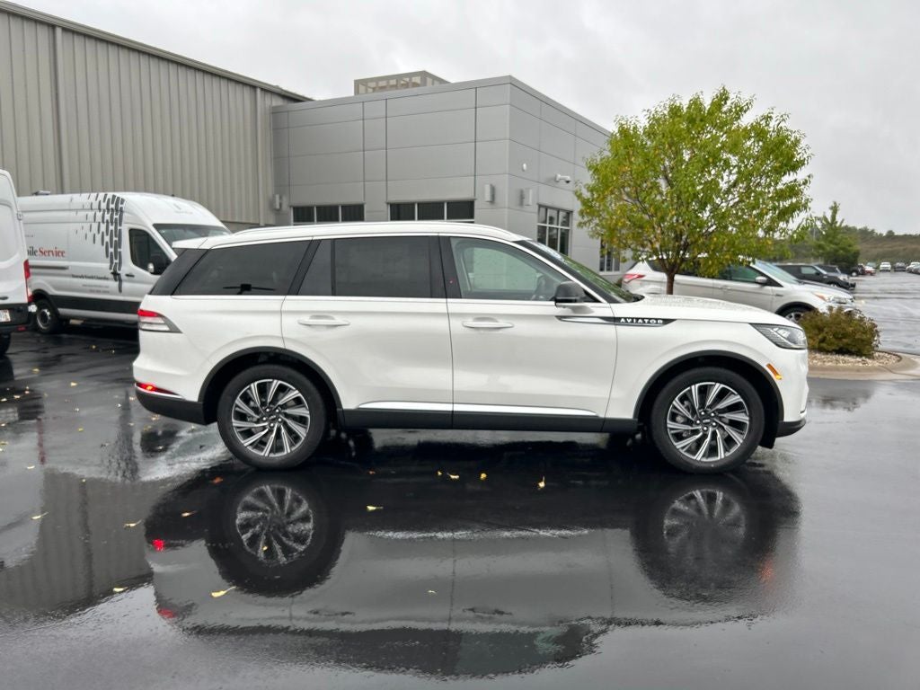 2027 Lincoln Aviator Premiere