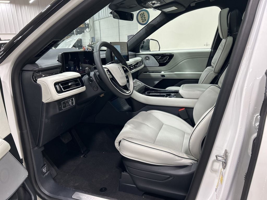 2026 Lincoln Aviator Black Label