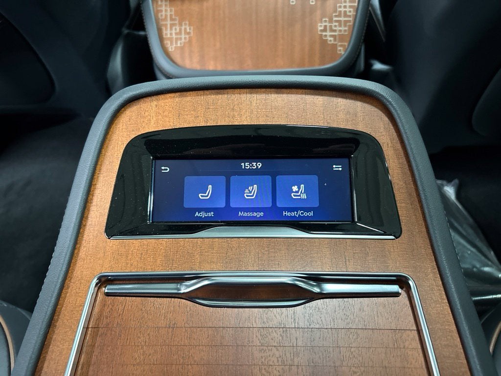 2027 Lincoln Navigator Black Label