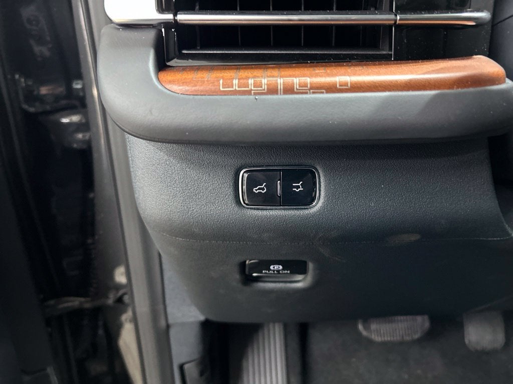 2027 Lincoln Navigator Black Label