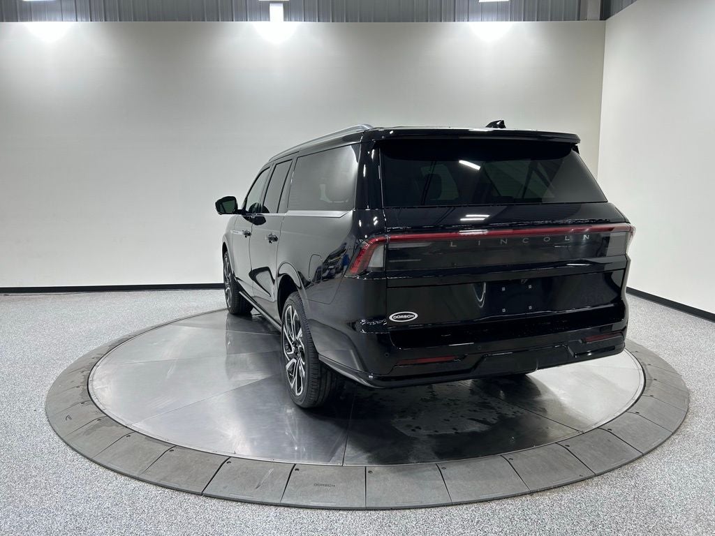 2026 Lincoln Navigator L Reserve