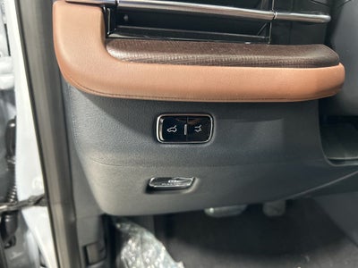 2026 Lincoln Navigator L Reserve