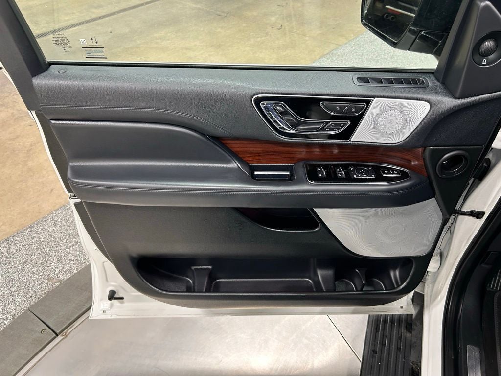 2023 Lincoln Navigator L Reserve