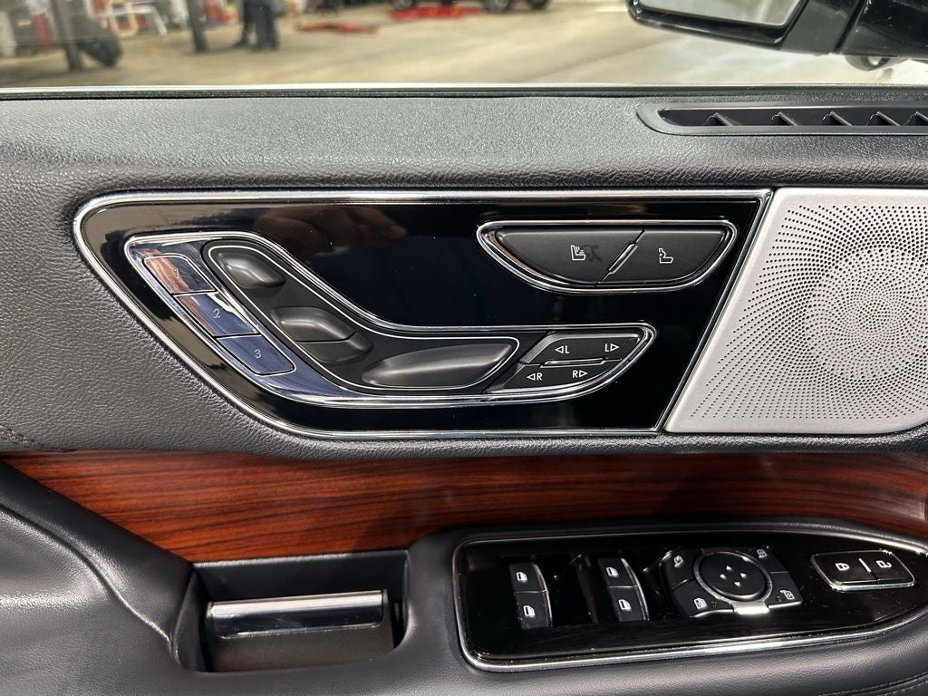 2023 Lincoln Navigator L Reserve