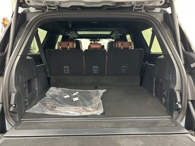 2026 Lincoln Navigator L Reserve