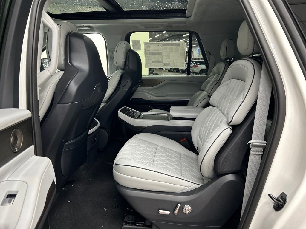 2026 Lincoln Navigator L Black Label