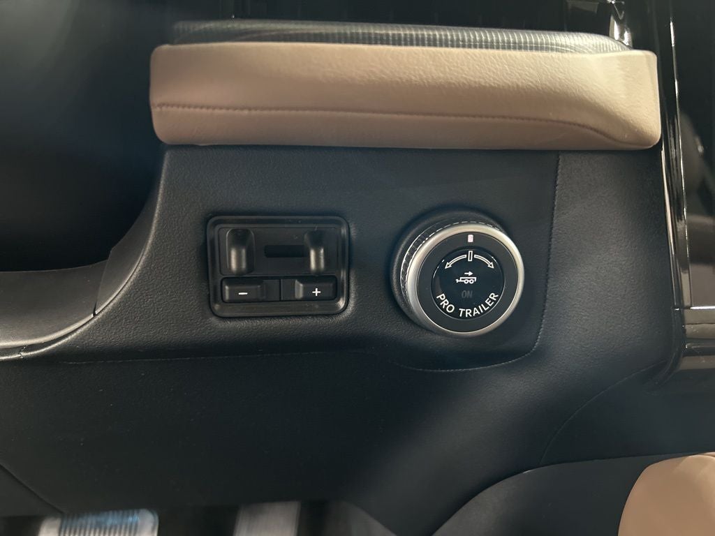 2026 Lincoln Navigator L Black Label