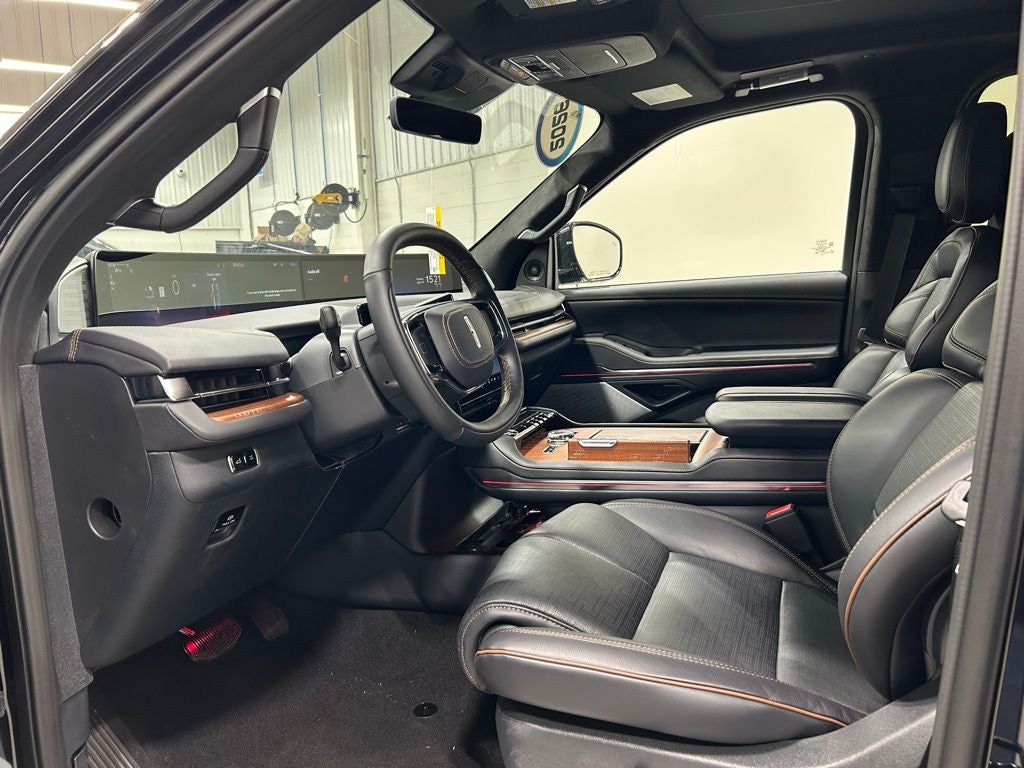 2026 Lincoln Navigator L Black Label