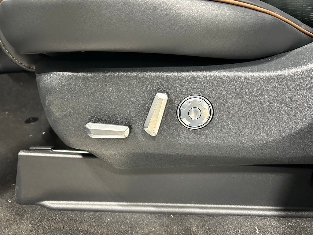 2026 Lincoln Navigator L Black Label