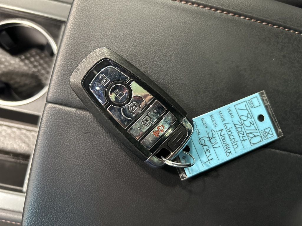 2024 Lincoln Nautilus Reserve