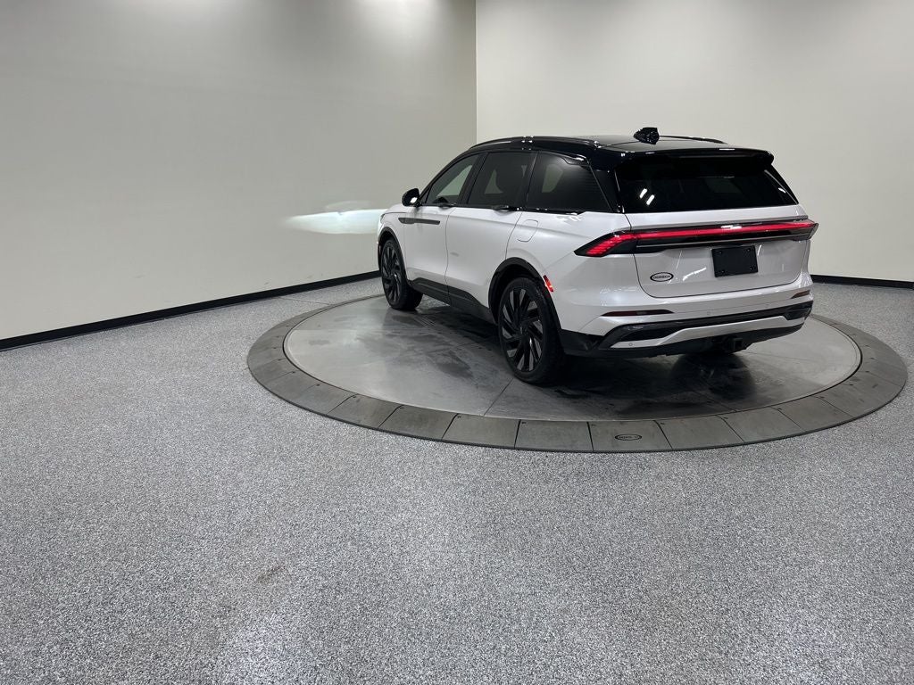 2025 Lincoln Nautilus Reserve