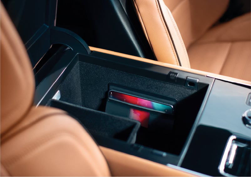 The interior of a 2023 Lincoln Aviator® Black Label model is shown in the Flight theme | Dorsch Lincoln in Green Bay WI