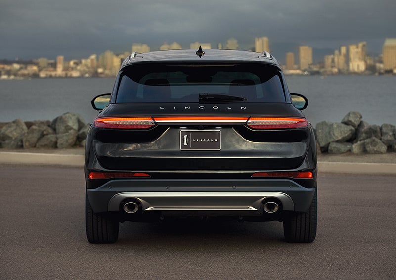 The rear lighting of the 2024 Lincoln Corsair® SUV spans the entire width of the vehicle. | Dorsch Lincoln in Green Bay WI