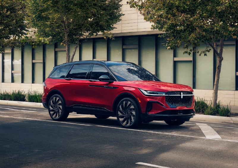 2026 Lincoln Nautilus® SUV with the available Jet Appearance Package and Hybrid transmission. | Dorsch Lincoln in Green Bay WI