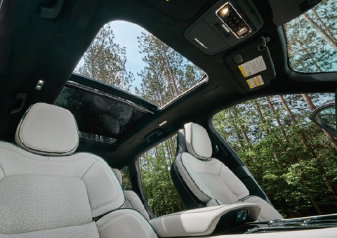 The front seats of a 2027 Lincoln Aviator® Black Label™ SUV | Dorsch Lincoln in Green Bay WI