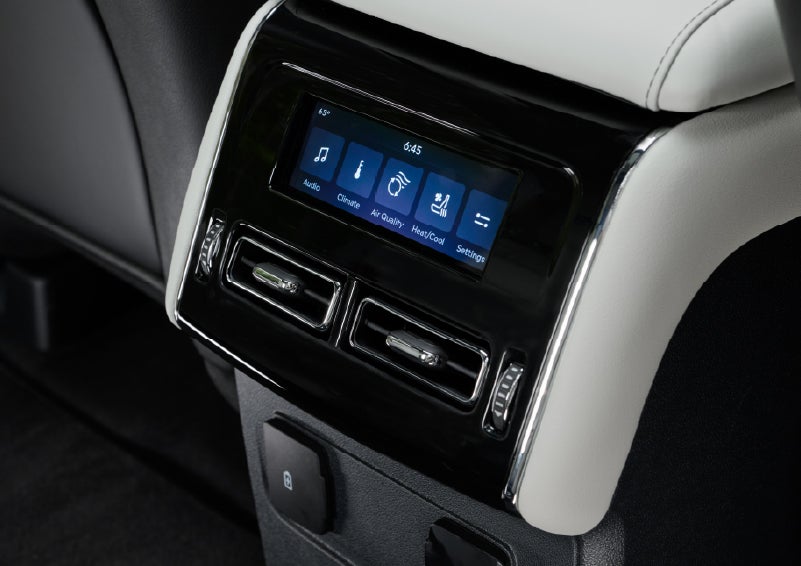 The second row touch screen displays audio and temperature control settings. | Dorsch Lincoln in Green Bay WI