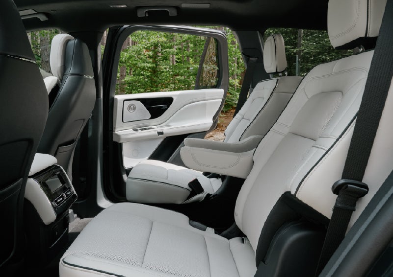 A side view of the second row with captain’s chairs in a 2027 Lincoln Aviator® Black Label™ SUV. | Dorsch Lincoln in Green Bay WI